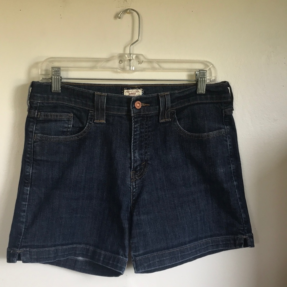 🌊vintage levi denim shorts